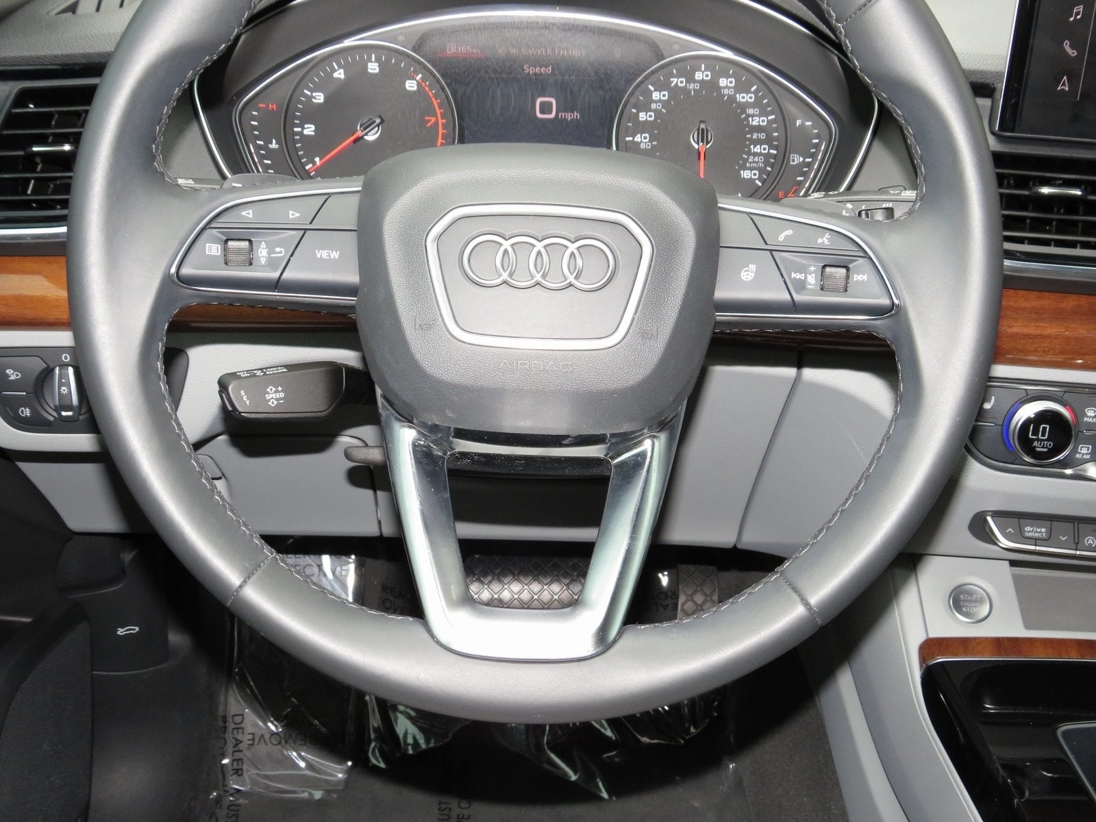 2022 Audi Q5 45 S line Premium quattro